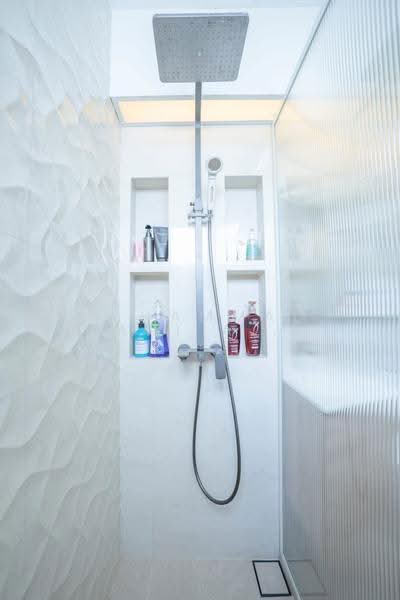 401 Tampines Street 41, 401 Tampines Street 41, Pasir Ris / Tampines, 3 Bedrooms, 1,324 sqft, HDB Flat For Sale, by Muhammad Gani Abdul Rahim, 500273078 - Master Bathroom - PropertyGuru.com.sg