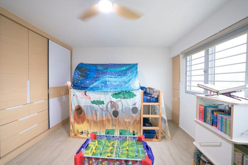 401 Tampines Street 41, 401 Tampines Street 41, Pasir Ris / Tampines, 3 Bedrooms, 1,324 sqft, HDB Flat For Sale, by Muhammad Gani Abdul Rahim, 500273078 - 2nd Common Room - PropertyGuru.com.sg