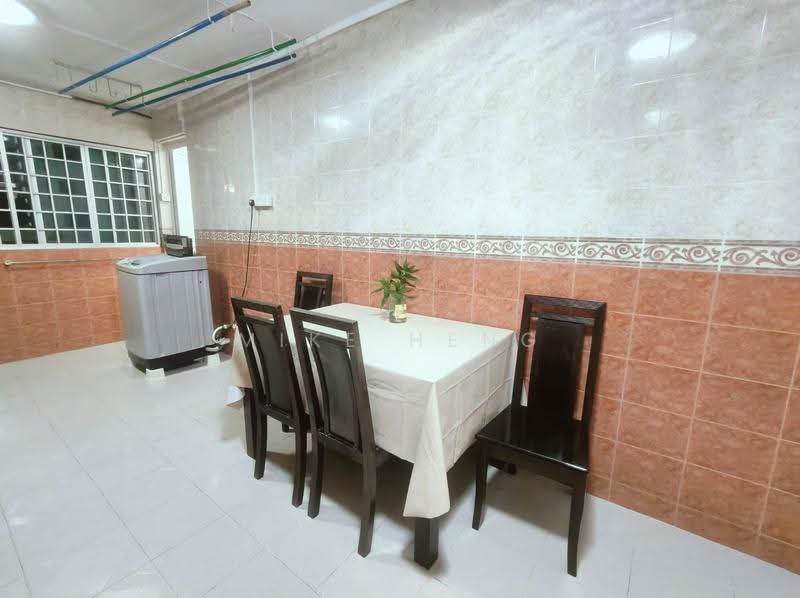 247 Tampines Street 21, 247 Tampines Street 21, Pasir Ris / Tampines, 3 Bedrooms, 1,050 sqft, HDB Flat For Rent, by Mike Heng, 500273087 - Kitchen - PropertyGuru.com.sg