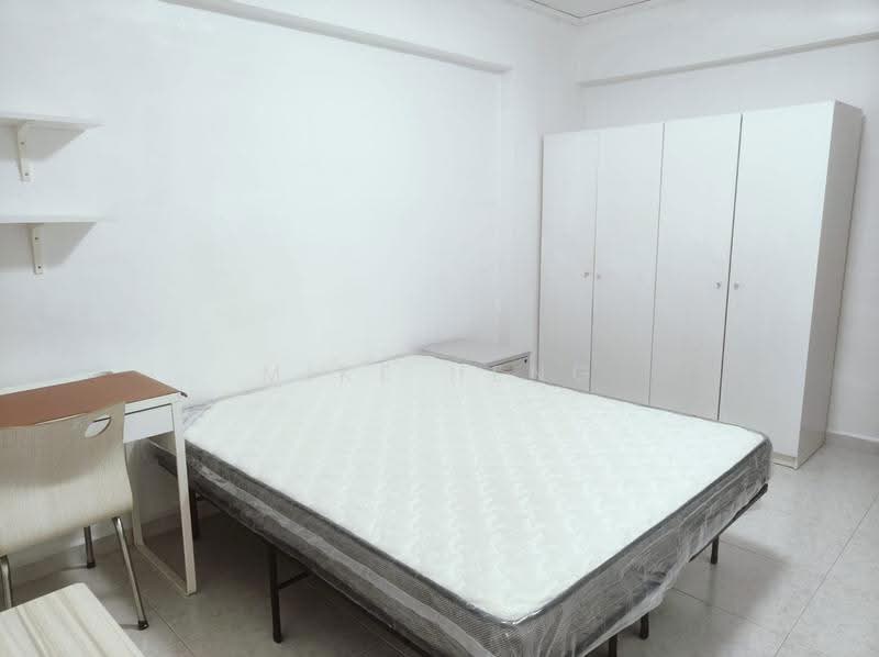247 Tampines Street 21, 247 Tampines Street 21, Pasir Ris / Tampines, 3 Bedrooms, 1,050 sqft, HDB Flat For Rent, by Mike Heng, 500273087 - Master Bedroom - PropertyGuru.com.sg