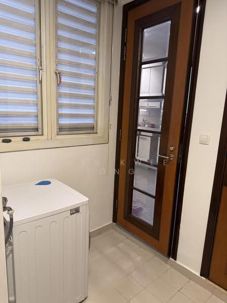 Cuscaden Residences, 28 Cuscaden Road, Tanglin / Holland / Bukit Timah, 3 Bedrooms, 1,453 sqft, Condominium For Sale, by Chen Kwee Fong, 500273089 - Laundry yard - PropertyGuru.com.sg