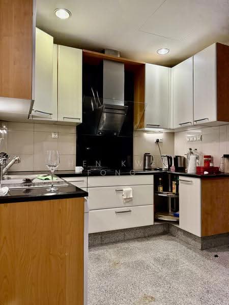 Cuscaden Residences, 28 Cuscaden Road, Tanglin / Holland / Bukit Timah, 3 Bedrooms, 1,453 sqft, Condominium For Sale, by Chen Kwee Fong, 500273089 - Kitchen - PropertyGuru.com.sg