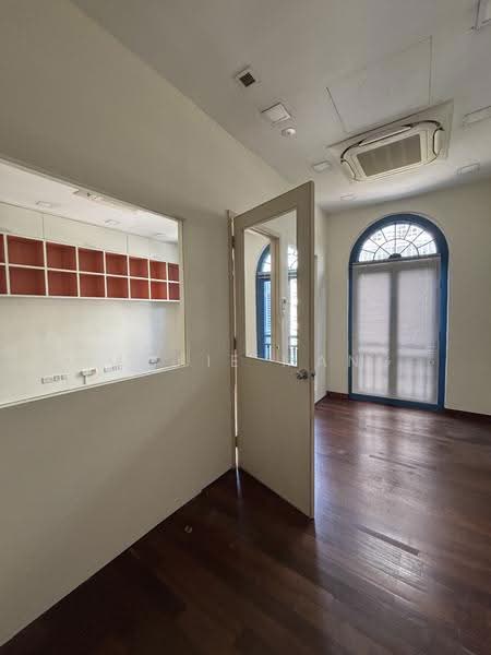 Acorn Building, 12 Mohamed Sultan Road, Orchard / River Valley, 1,200 sqft, Office For Rent, by Jackie Mang, 500273101 - Interior - CommercialGuru.com.sg