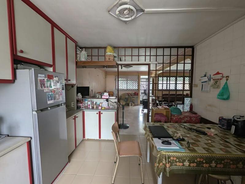 897 Tampines Street 81, 897 Tampines Street 81, Pasir Ris / Tampines, 3 Bedrooms, 1,119 sqft, HDB Flat For Sale, by Desmond Tan, 500273132 - Kitchen - PropertyGuru.com.sg