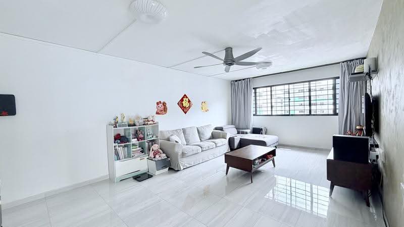 219A Jurong East Street 21, 219A Jurong East Street 21, Boon Lay / Jurong / Tuas, 3 Bedrooms, 1,270 sqft, HDB Flat For Sale, by Don Chua, 500273133 - Living Room - PropertyGuru.com.sg