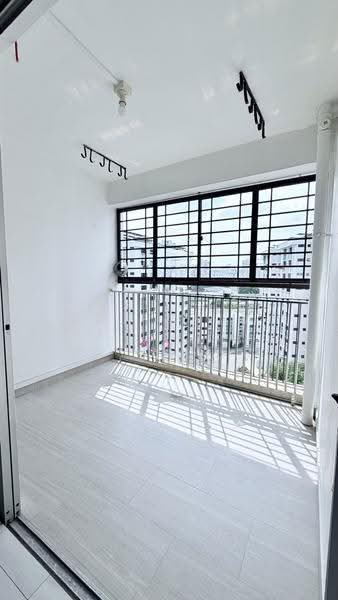 219A Jurong East Street 21, 219A Jurong East Street 21, Boon Lay / Jurong / Tuas, 3 Bedrooms, 1,270 sqft, HDB Flat For Sale, by Don Chua, 500273133 - Balcony - PropertyGuru.com.sg