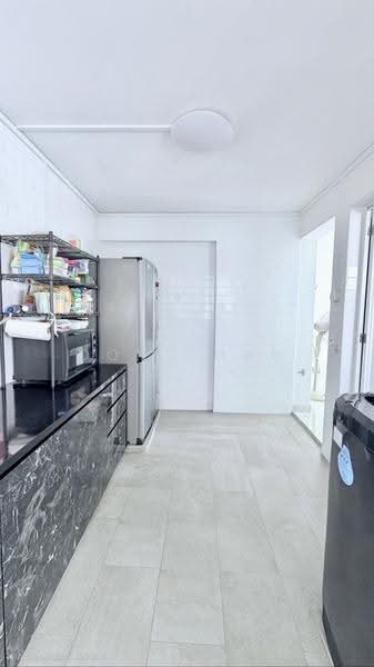 219A Jurong East Street 21, 219A Jurong East Street 21, Boon Lay / Jurong / Tuas, 3 Bedrooms, 1,270 sqft, HDB Flat For Sale, by Don Chua, 500273133 - Kitchen - PropertyGuru.com.sg