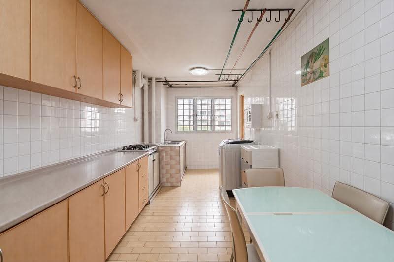 321 Bukit Batok Street 33, 321 Bukit Batok Street 33, Dairy Farm / Bukit Panjang / Choa Chu Kang, 3 Bedrooms, 1,001 sqft, HDB Flat For Sale, by KOH YONG JIAN, 500273134 - Kitchen - PropertyGuru.com.sg