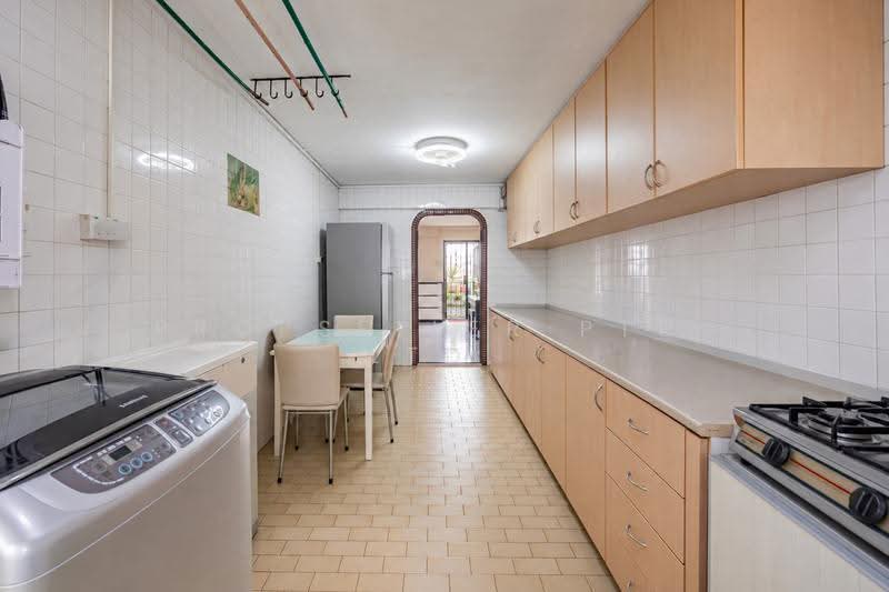 321 Bukit Batok Street 33, 321 Bukit Batok Street 33, Dairy Farm / Bukit Panjang / Choa Chu Kang, 3 Bedrooms, 1,001 sqft, HDB Flat For Sale, by KOH YONG JIAN, 500273134 - Kitchen - PropertyGuru.com.sg