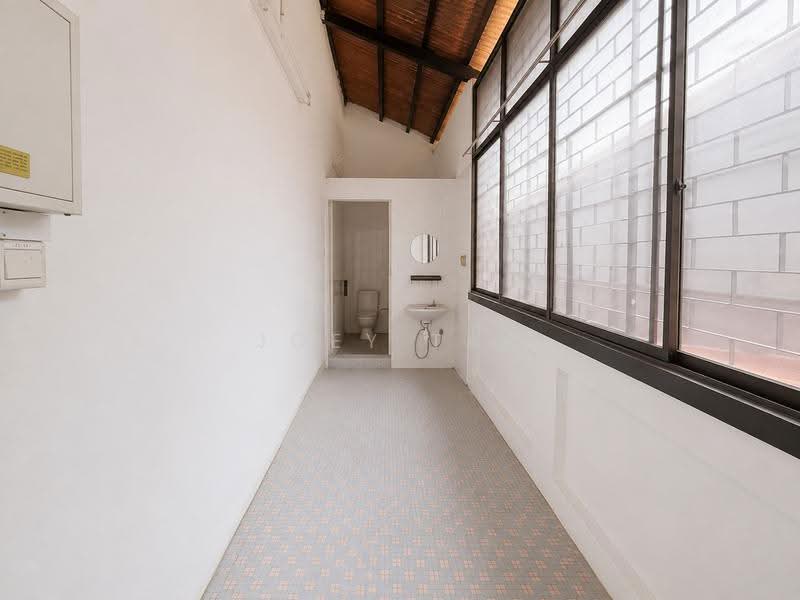 East Coast Road, East Coast / Marine Parade, 2,690 sqft, Shop / Shophouse For Rent, by Joey Tan, 500273140 - Bathroom - CommercialGuru.com.sg