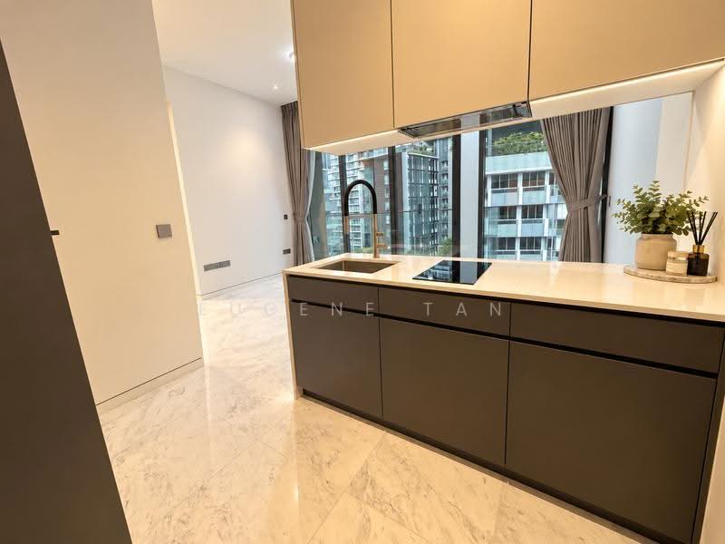 Cairnhill 16, 16 Cairnhill Rise, Orchard / River Valley, 2 Bedrooms, 775 sqft, Condominium For Sale, by Eugene Tan, 500273143 - Kitchen - PropertyGuru.com.sg