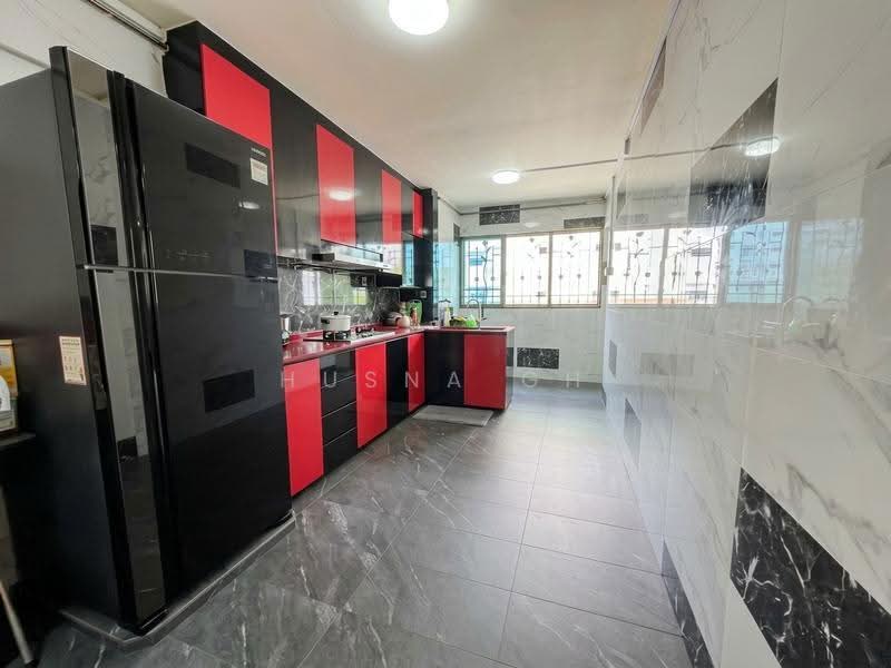 323 Bukit Batok Street 33, 323 Bukit Batok Street 33, Dairy Farm / Bukit Panjang / Choa Chu Kang, 3 Bedrooms, 958 sqft, HDB Flat For Sale, by Husna Gh, 500273156 - Kitchen - PropertyGuru.com.sg