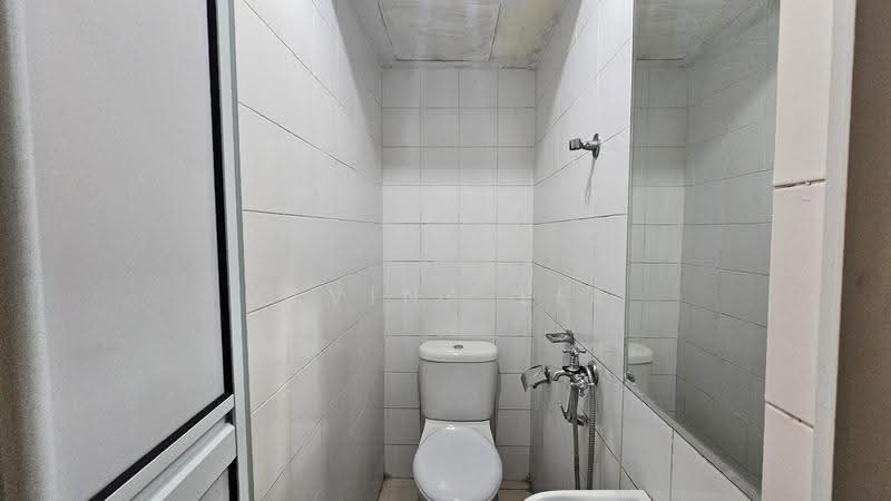 Rio Vista, 18 Upper Serangoon View, Hougang / Punggol / Sengkang, 3 Bedrooms, 1,636 sqft, Condominium For Sale, by Elvina Lee, 500273158 - Bathroom - PropertyGuru.com.sg