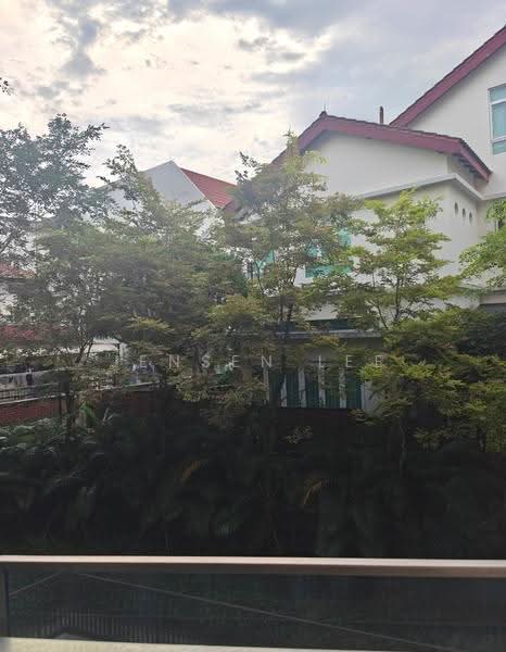 Parksuites, 18 Holland Grove Road, Tanglin / Holland / Bukit Timah, 1 Bedroom, 592 sqft, Condominium For Sale, by Jensen Lee, 500273161 - Exterior - PropertyGuru.com.sg