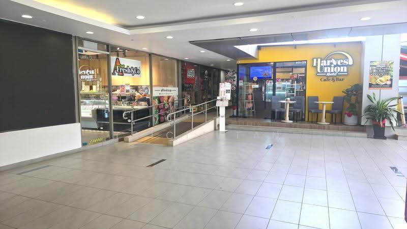 Thomson Plaza, 301 Upper Thomson Road, Ang Mo Kio / Bishan / Thomson, 721 sqft, Mall Shop For Sale, by Tricia Tan, 500273162 - Exterior - CommercialGuru.com.sg