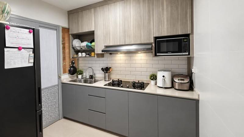 492G Tampines Street 45, 492G Tampines Street 45, Pasir Ris / Tampines, 2 Bedrooms, 721 sqft, HDB Flat For Sale, by Raziah Wahab, 500273178 - Kitchen - PropertyGuru.com.sg