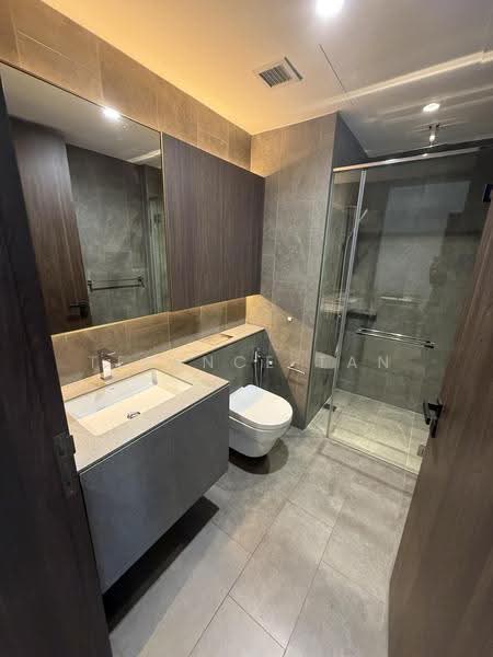 Midtown Modern, 16 Tan Quee Lan Street, Beach Road / Bugis / Rochor, 2 Bedrooms, 592 sqft, Condominium For Sale, by Terence Tan, 500273182 - Bathroom - PropertyGuru.com.sg