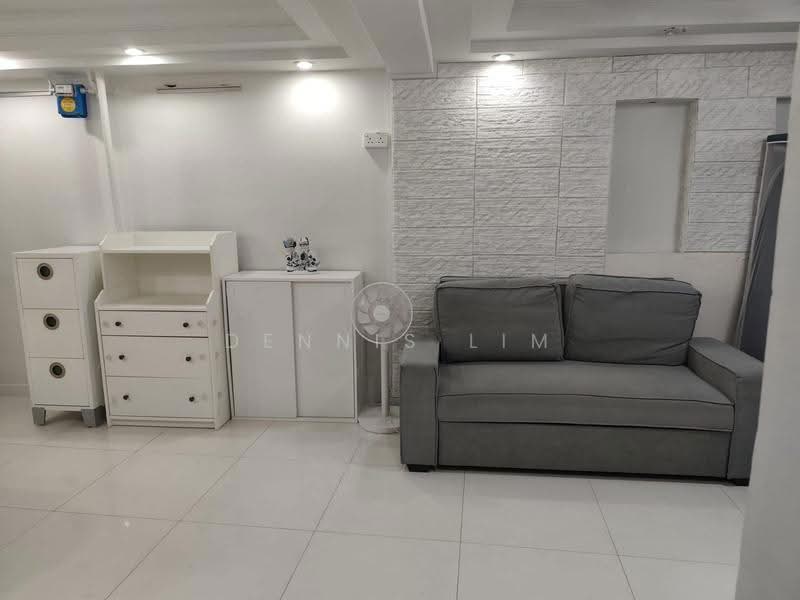 44 Telok Blangah Drive, 44 Telok Blangah Drive, Harbourfront / Telok Blangah, 2 Bedrooms, 700 sqft, HDB Flat For Sale, by Dennis Lim, 500273191 - Living Room - PropertyGuru.com.sg
