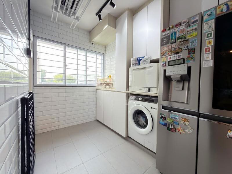 318 Serangoon Avenue 2, 318 Serangoon Avenue 2, Hougang / Punggol / Sengkang, 4 Bedrooms, 1,625 sqft, HDB Flat For Sale, by Clarence Hee 许振雄, 500273194 - Kitchen - PropertyGuru.com.sg