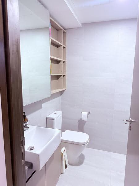 Grandeur Park Residences, 1 Bedok South Avenue 3, Bedok / Upper East Coast, 2 Bedrooms, 624 sqft, Condominium For Rent, by Charles Zhang, 500273210 - Bathroom - PropertyGuru.com.sg
