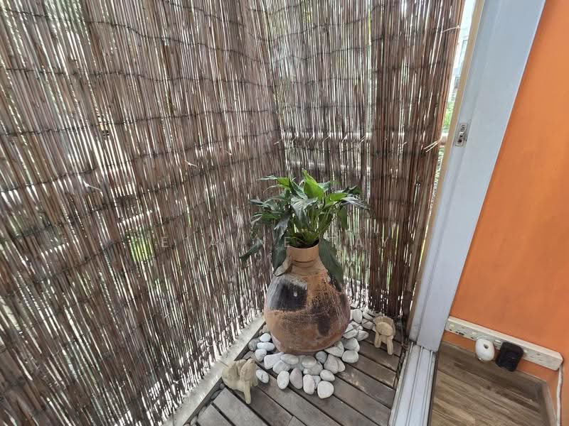 East View 18, 18 Rambutan Road, East Coast / Marine Parade, 3 Bedrooms, 1,173 sqft, Apartment For Sale, by Elaine Tay, 500273217 - Balcony - PropertyGuru.com.sg