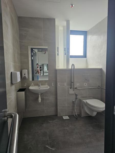 Tampines Connection, 2 Tampines North Drive 4, Pasir Ris / Tampines, 2,002 sqft, Factory / Workshop (B2) For Rent, by Janelle Ho, 500273225 - Bathroom - CommercialGuru.com.sg