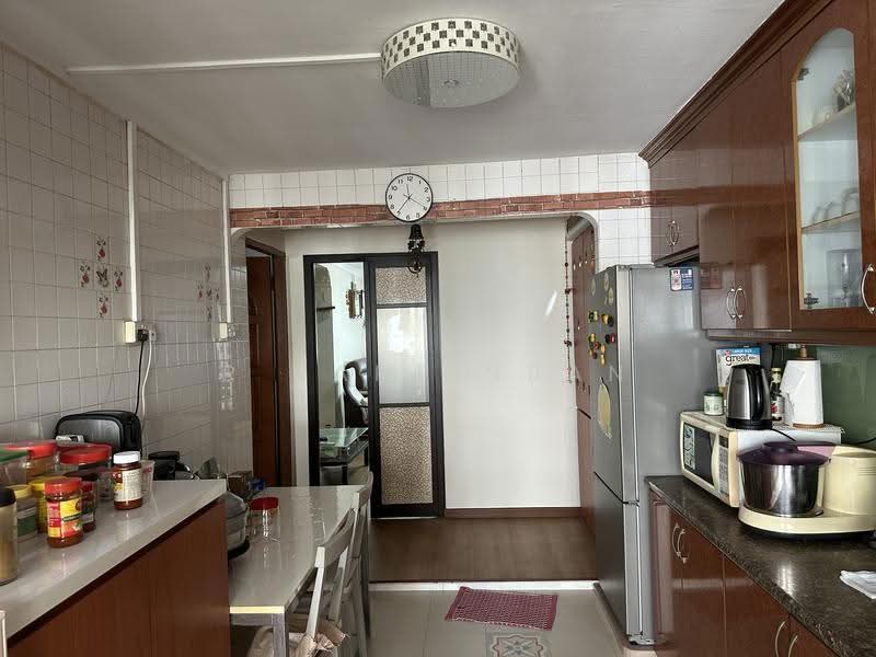 206 Jurong East Street 21, 206 Jurong East Street 21, Boon Lay / Jurong / Tuas, 3 Bedrooms, 1,010 sqft, HDB Flat For Sale, by R Parthiban, 500273230 - Kitchen - PropertyGuru.com.sg