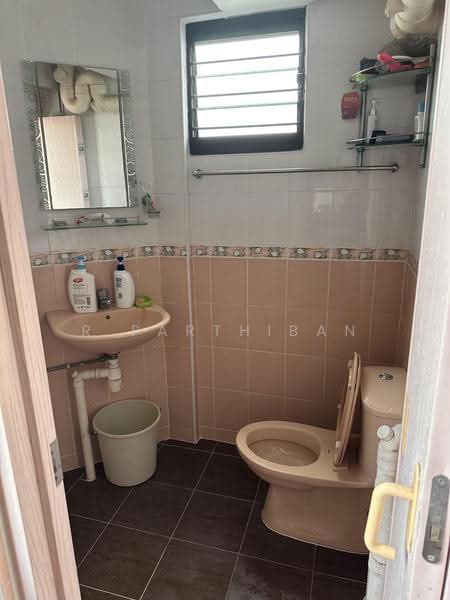 206 Jurong East Street 21, 206 Jurong East Street 21, Boon Lay / Jurong / Tuas, 3 Bedrooms, 1,010 sqft, HDB Flat For Sale, by R Parthiban, 500273230 - PropertyGuru.com.sg