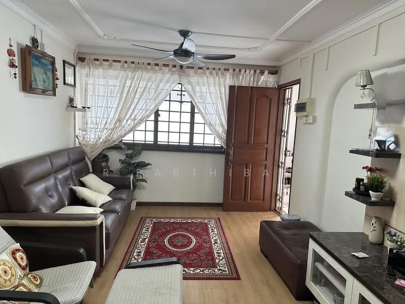206 Jurong East Street 21, 206 Jurong East Street 21, Boon Lay / Jurong / Tuas, 3 Bedrooms, 1,010 sqft, HDB Flat For Sale, by R Parthiban, 500273230 - Living Room - PropertyGuru.com.sg
