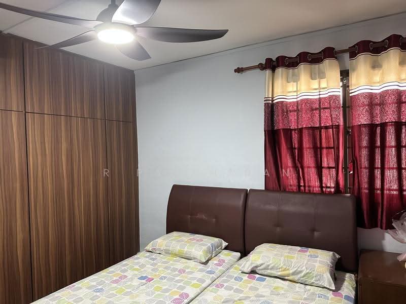 206 Jurong East Street 21, 206 Jurong East Street 21, Boon Lay / Jurong / Tuas, 3 Bedrooms, 1,010 sqft, HDB Flat For Sale, by R Parthiban, 500273230 - Bedroom - PropertyGuru.com.sg