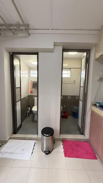 85C Lorong 4 Toa Payoh, 85C Lorong 4 Toa Payoh, Balestier / Toa Payoh, 5 Bedrooms, 1,625 sqft, HDB Flat For Sale, by Irene Ang, 500273245 - Bathroom - PropertyGuru.com.sg