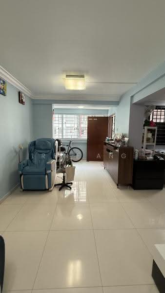 85C Lorong 4 Toa Payoh, 85C Lorong 4 Toa Payoh, Balestier / Toa Payoh, 5 Bedrooms, 1,625 sqft, HDB Flat For Sale, by Irene Ang, 500273245 - Living Room - PropertyGuru.com.sg