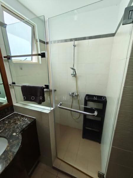 Hillington Green, 51 Hillview Avenue, Dairy Farm / Bukit Panjang / Choa Chu Kang, Room Rental, 120 sqft, Condominium For Rent, by Doreen Heng, 500273250 - Bathroom - PropertyGuru.com.sg