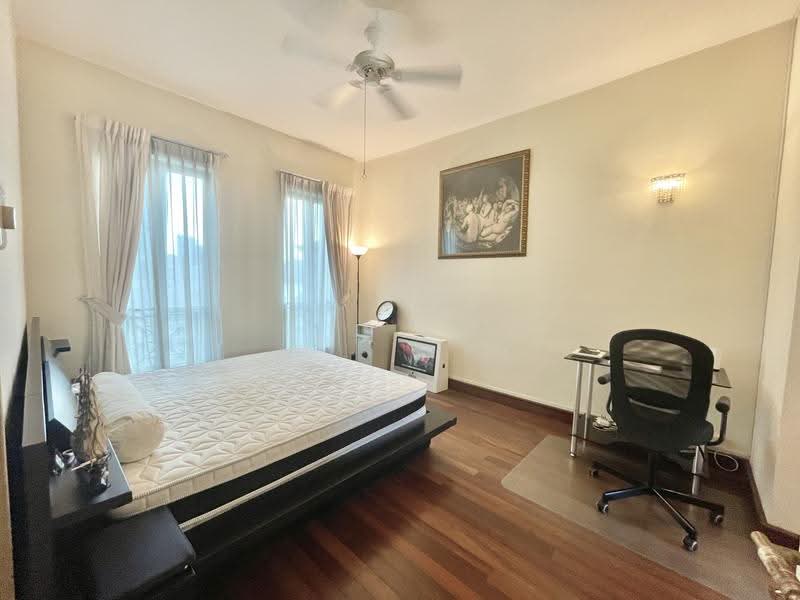 Pebble Bay, 130 Tanjong Rhu Road, East Coast / Marine Parade, 2 Bedrooms, 1,281 sqft, Condominium For Sale, by Esther Low, 500273270 - PropertyGuru.com.sg