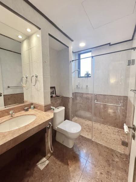 Pebble Bay, 130 Tanjong Rhu Road, East Coast / Marine Parade, 2 Bedrooms, 1,281 sqft, Condominium For Sale, by Esther Low, 500273270 - PropertyGuru.com.sg