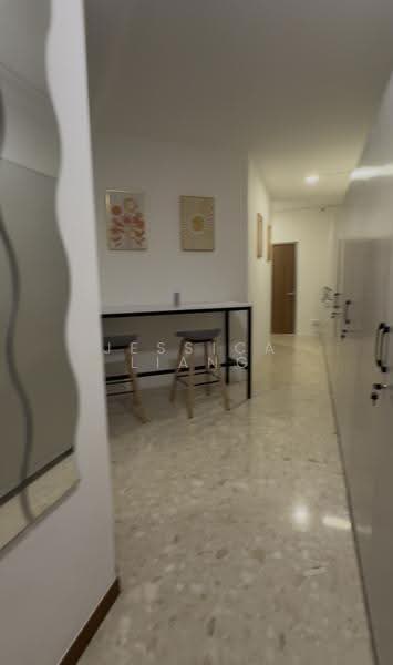 Summerdale, 8 Boon Lay Drive, Boon Lay / Jurong / Tuas, Room Rental, 120 sqft, Condominium For Rent, by Jessica Liang, 500273271 - Corridor - PropertyGuru.com.sg