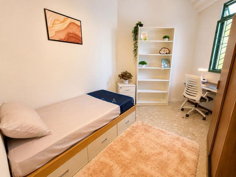 Summerdale, 8 Boon Lay Drive, Boon Lay / Jurong / Tuas, Room Rental, 120 sqft, Condominium For Rent, by Jessica Liang, 500273271 - Bedroom - PropertyGuru.com.sg