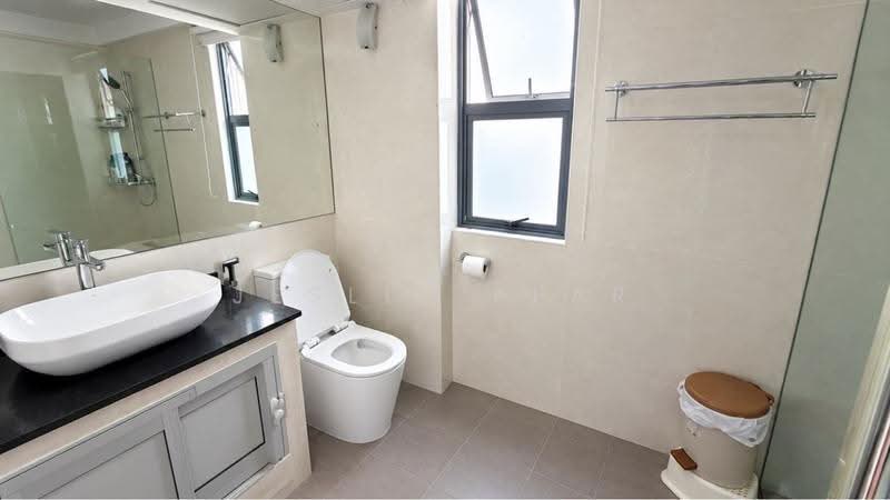 Aquarius By The Park, 5 Bedok Reservoir View, Bedok / Upper East Coast, 3 Bedrooms, 1,227 sqft, Condominium For Rent, by Jeslin Pear, 500273277 - PropertyGuru.com.sg
