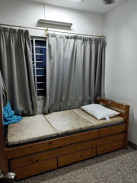Canne Lodge, 75 Lorong 3 Geylang, Eunos / Geylang / Paya Lebar, 3 Bedrooms, 900 sqft, Apartment For Rent, by Lee Yoong Tai Esther, 500273282 - Bedroom - PropertyGuru.com.sg