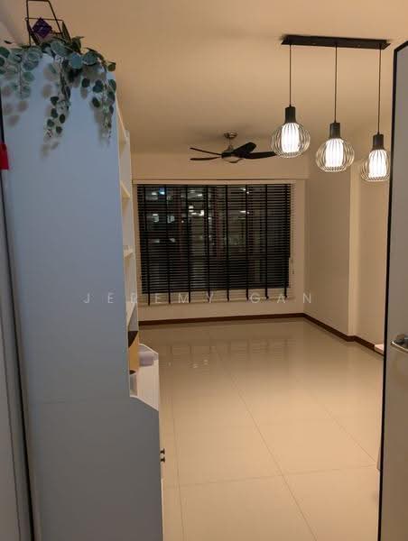 418B Fernvale Link, 418B Fernvale Link, Seletar / Yio Chu Kang, 1 Bedroom, 506 sqft, HDB Flat For Rent, by Jeremy Gan, 500273292 - Living Room - PropertyGuru.com.sg