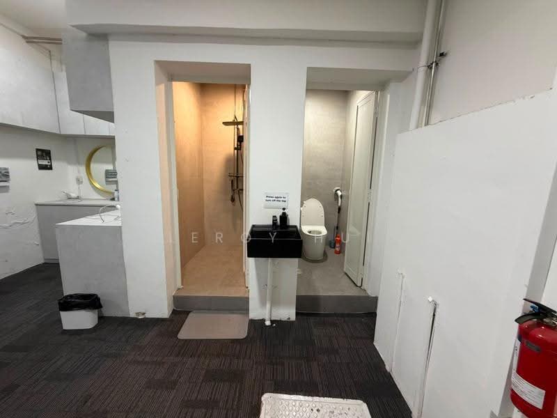 235 lavender street, Farrer Park / Serangoon Rd, 1,302 sqft, Shop / Shophouse For Rent, by Leroy Hui, 500273293 - Bathroom - CommercialGuru.com.sg