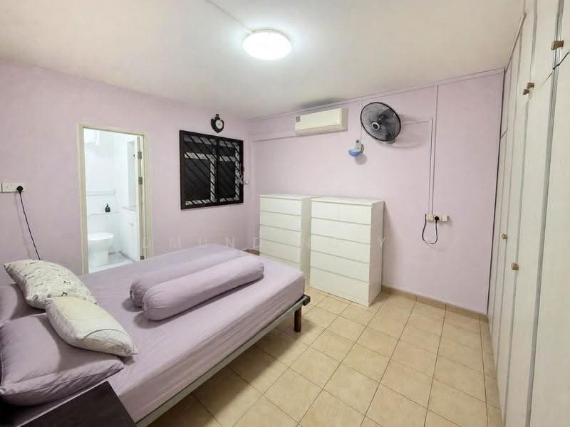 126 Pending Road, 126 Pending Road, Dairy Farm / Bukit Panjang / Choa Chu Kang, 3 Bedrooms, 1,109 sqft, HDB Flat For Sale, by Edmund Ng Y S, 500273301 - Bedroom - PropertyGuru.com.sg