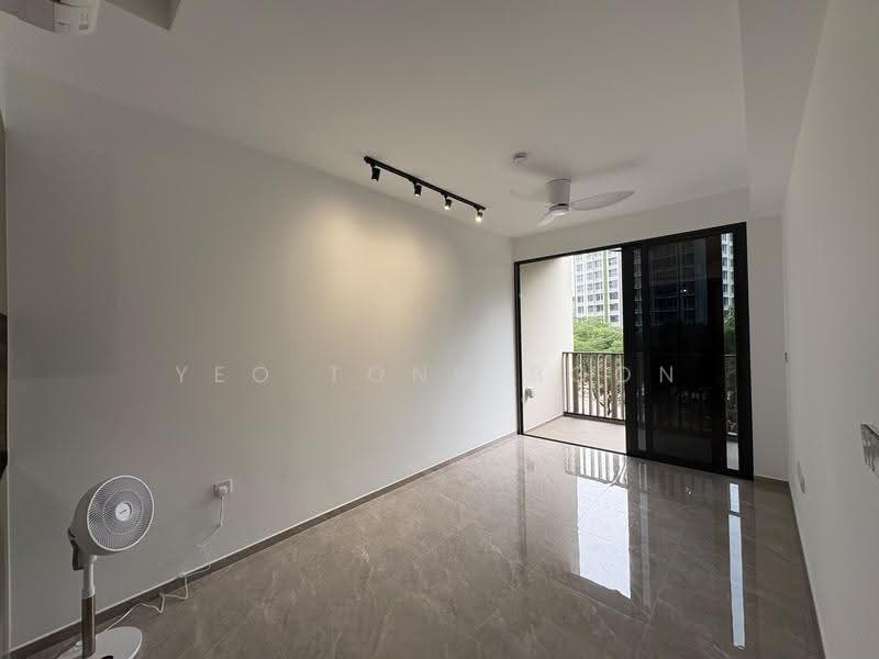 Norwood Grand, 6 Champions Way, Admiralty / Woodlands, 2 Bedrooms, 667 sqft, Condominium For Rent, by Yeo Tong Boon, 500273310 - Balcony - PropertyGuru.com.sg