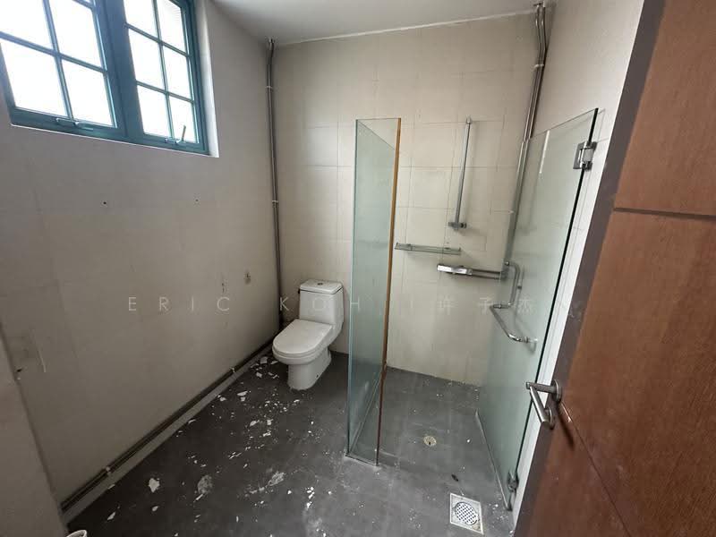 Northshore Bungalows, Ponggol Seventeenth Avenue, Hougang / Punggol / Sengkang, 7 Bedrooms, 8,000 sqft, Detached House For Rent, by Eric Koh (许子杰), 500273316 - Bathroom - PropertyGuru.com.sg