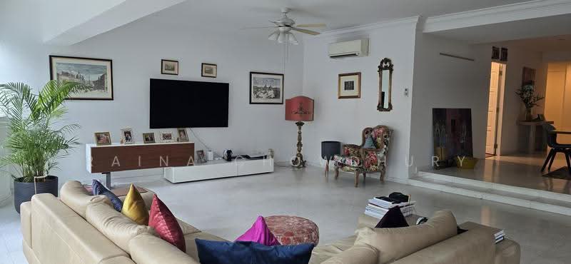 Cairnhill Plaza, 55 Cairnhill Road, Orchard / River Valley, 3 Bedrooms, 2,293 sqft, Apartment For Rent, by Raina Chowdhury, 500273337 - Living Room - PropertyGuru.com.sg