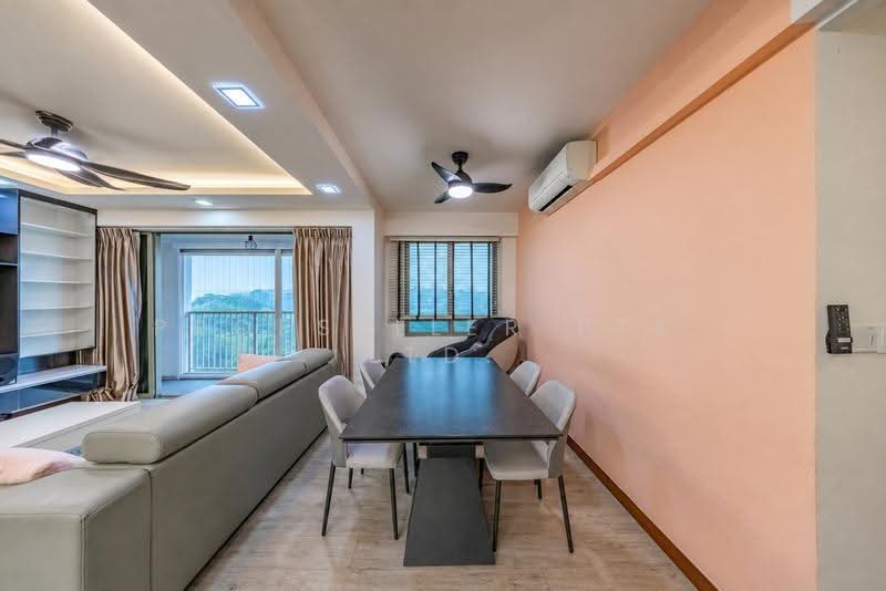 679B Punggol Drive, 679B Punggol Drive, Hougang / Punggol / Sengkang, 3 Bedrooms, 1,216 sqft, HDB Flat For Sale, by JOHN YEO, 500273353 - Living Room - PropertyGuru.com.sg