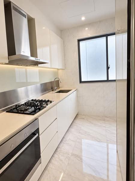 Reflections at Keppel Bay, 19 Keppel Bay View, Harbourfront / Telok Blangah, 3 Bedrooms, 1,948 sqft, Condominium For Rent, by Joshua Tay, 500273361 - Kitchen - PropertyGuru.com.sg