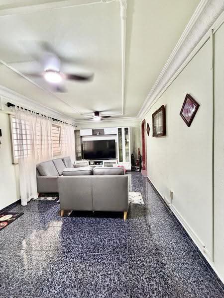 771 Yishun Avenue 3, 771 Yishun Avenue 3, Sembawang / Yishun, 3 Bedrooms, 904 sqft, HDB Flat For Sale, by MOHD FARID, 500273374 - Living Room - PropertyGuru.com.sg