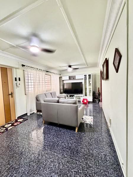 771 Yishun Avenue 3, 771 Yishun Avenue 3, Sembawang / Yishun, 3 Bedrooms, 904 sqft, HDB Flat For Sale, by MOHD FARID, 500273374 - Living Room - PropertyGuru.com.sg