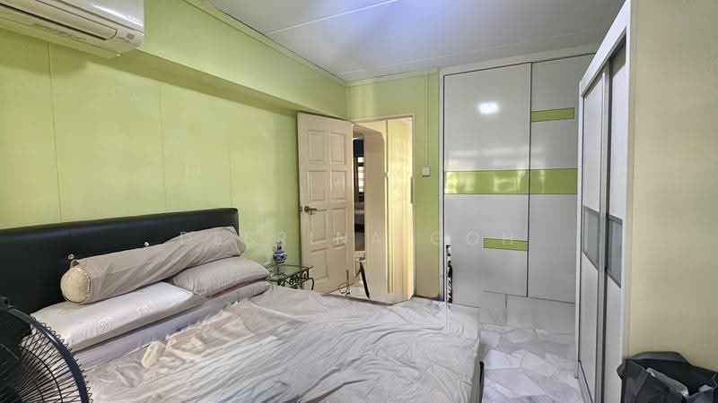 943 Hougang Street 92, 943 Hougang Street 92, Hougang / Punggol / Sengkang, 3 Bedrooms, 1,087 sqft, HDB Flat For Sale, by Desrina Goh, 500273375 - Bedroom - PropertyGuru.com.sg
